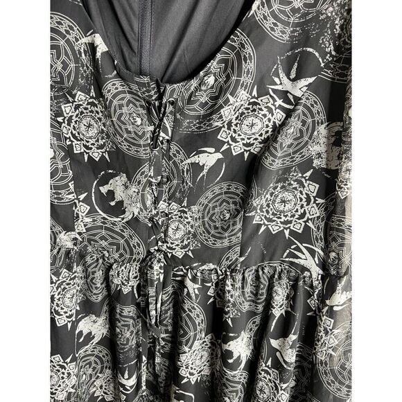 The Witcher Yennefer Symbols Bell Sleeve Dress Plus Size 1X Nwot - Picture 5 of 10